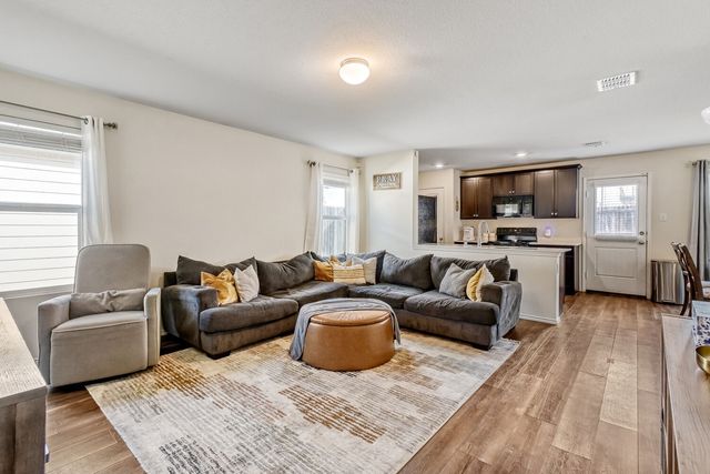 9245 Summerlee Street, Dallas, TX 75227