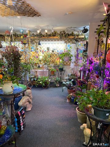 671 Rubber Avenue, Naugatuck, CT 06770