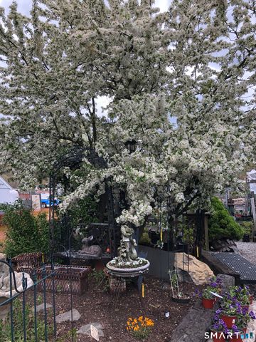 671 Rubber Avenue, Naugatuck, CT 06770