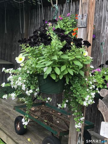 671 Rubber Avenue, Naugatuck, CT 06770