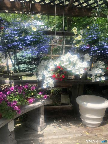 671 Rubber Avenue, Naugatuck, CT 06770