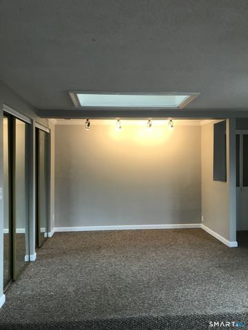 671 Rubber Avenue, Naugatuck, CT 06770