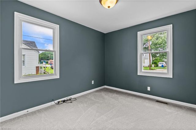 710 Sedgefield DR, Newport News, VA 23605