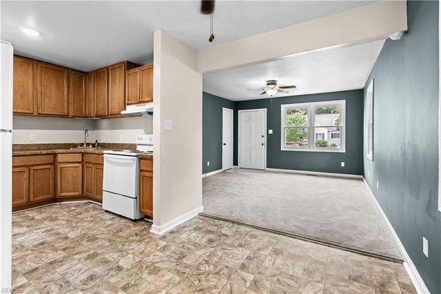 710 Sedgefield DR, Newport News, VA 23605