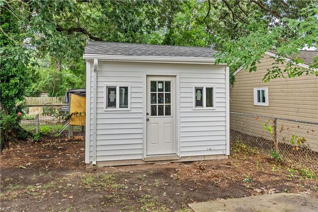 710 Sedgefield DR, Newport News, VA 23605