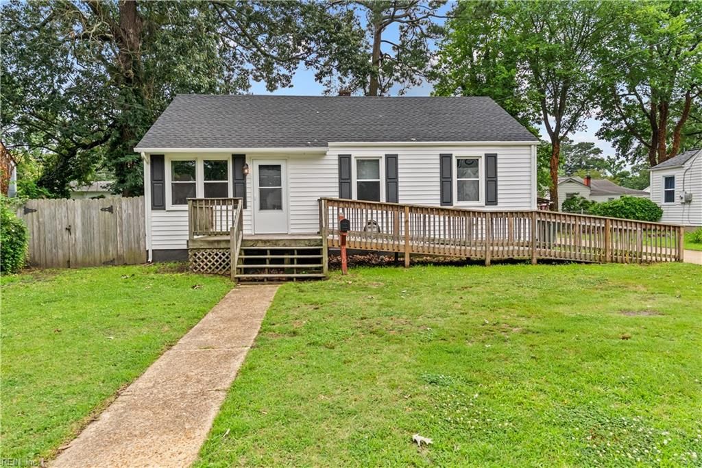 710 Sedgefield DR, Newport News, VA 23605