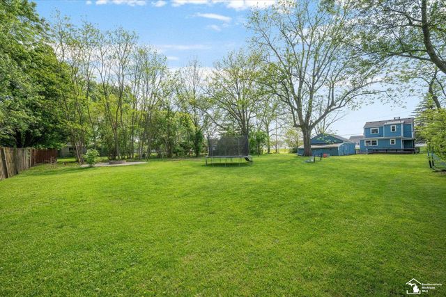 6656 Secor Road, Lambertville, MI 48144