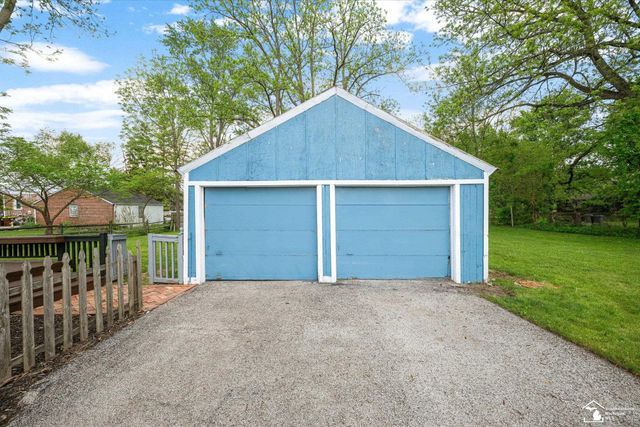 6656 Secor Road, Lambertville, MI 48144