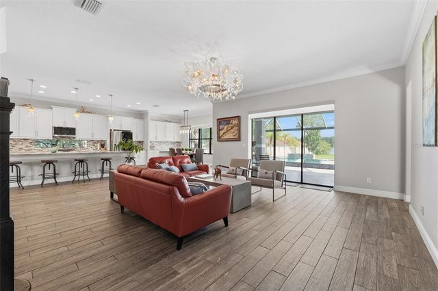 5167 LAKECASTLE DRIVE, Tampa, FL 33624