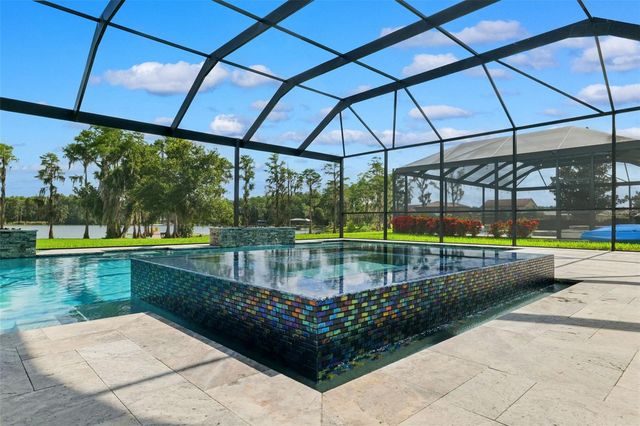 5167 LAKECASTLE DRIVE, Tampa, FL 33624