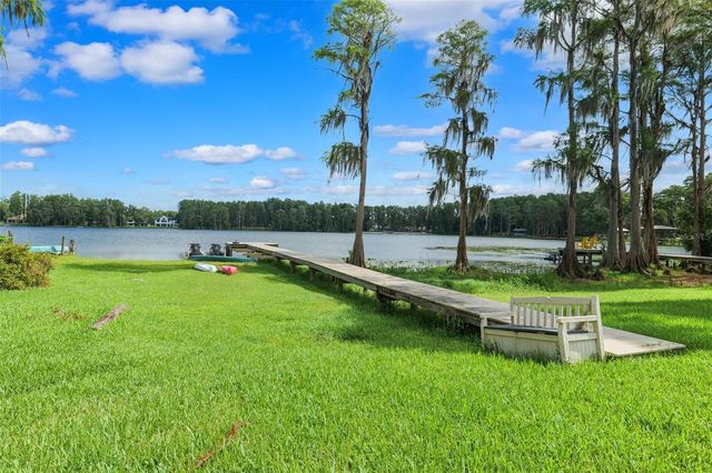 5167 LAKECASTLE DRIVE, Tampa, FL 33624