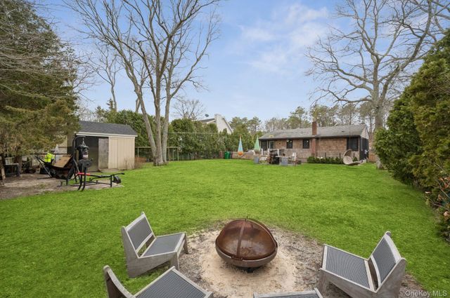 2786 Quogue Riverhead Road, East Quogue, NY 11942