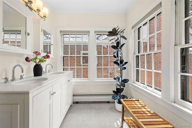 2340 E 7th Avenue Parkway, Denver, CO 80206