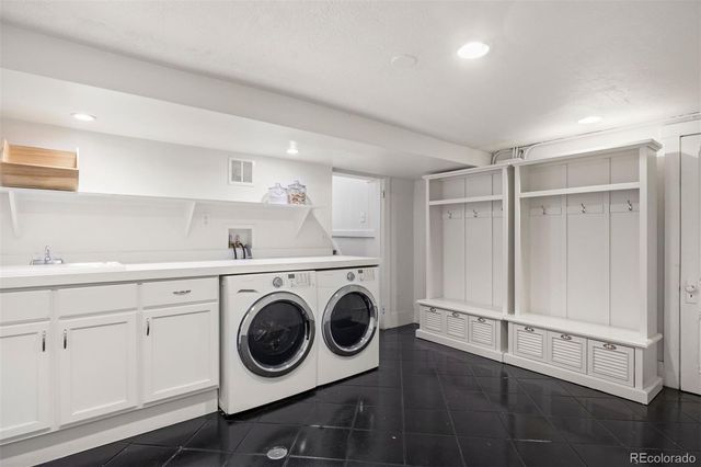 2340 E 7th Avenue Parkway, Denver, CO 80206