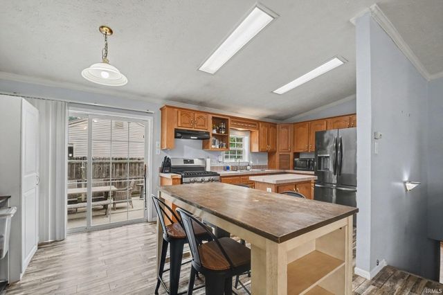 3608 Naples Court, Elkhart, IN 46514