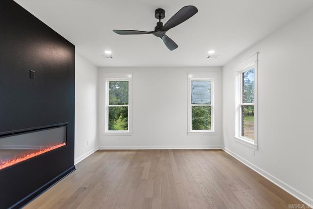 5676 Shore Drive, Hensley, AR 72065