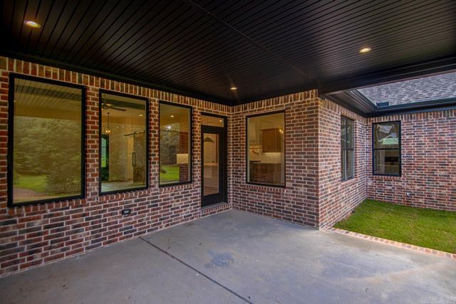 5676 Shore Drive, Hensley, AR 72065