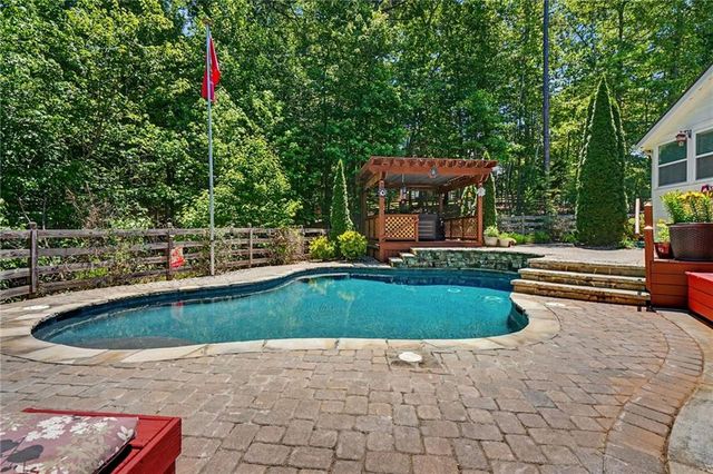 52 White Oak Trail N, Dahlonega, GA 30533