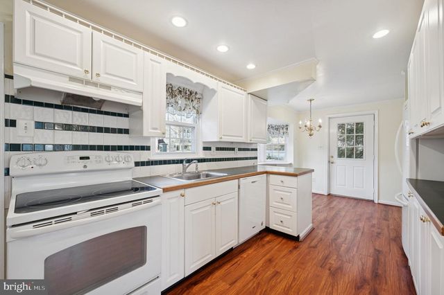 201 BARRIE RD, Narberth, PA 19072