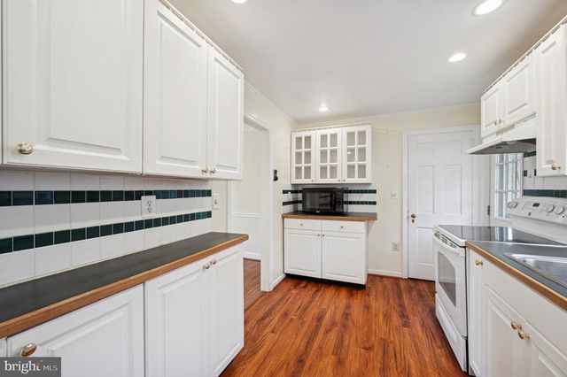 201 BARRIE RD, Narberth, PA 19072