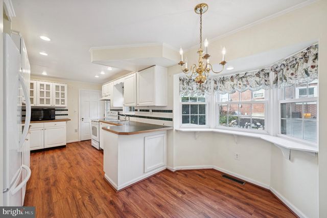 201 BARRIE RD, Narberth, PA 19072