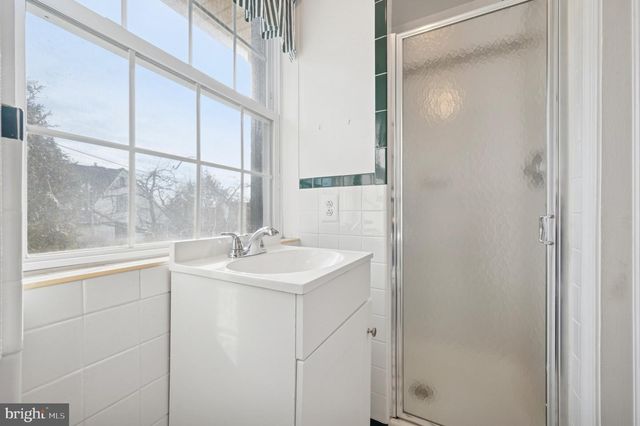 201 BARRIE RD, Narberth, PA 19072