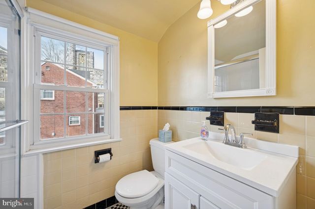 201 BARRIE RD, Narberth, PA 19072