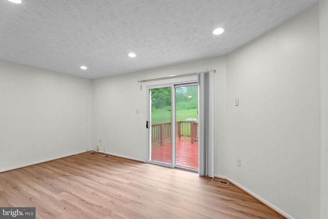 19335 LIBERTY HEIGHTS LN, Germantown, MD 20874