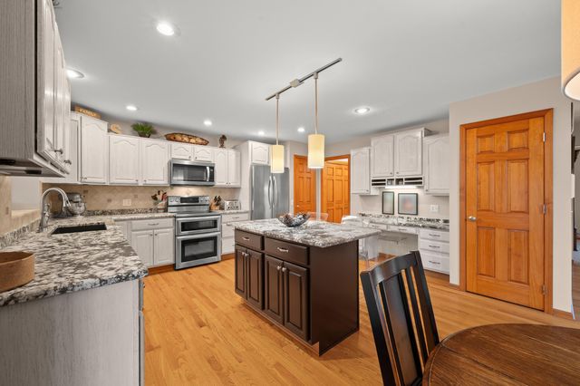 9847 Quail Run Court, Lake Charter Twp, MI 49106