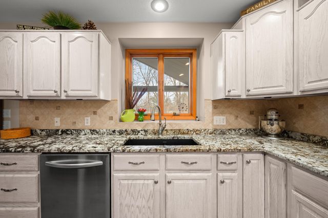 9847 Quail Run Court, Lake Charter Twp, MI 49106