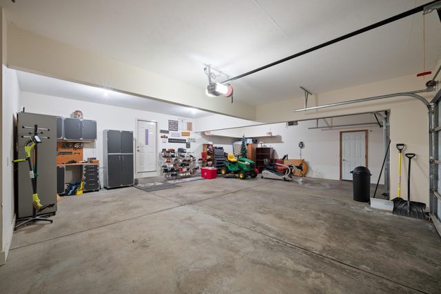 9847 Quail Run Court, Lake Charter Twp, MI 49106