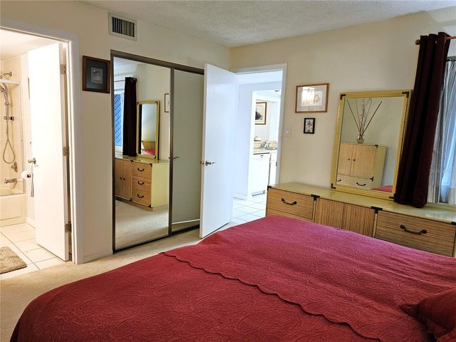 1800 MARINER DRIVE 9, Tarpon Springs, FL 34689