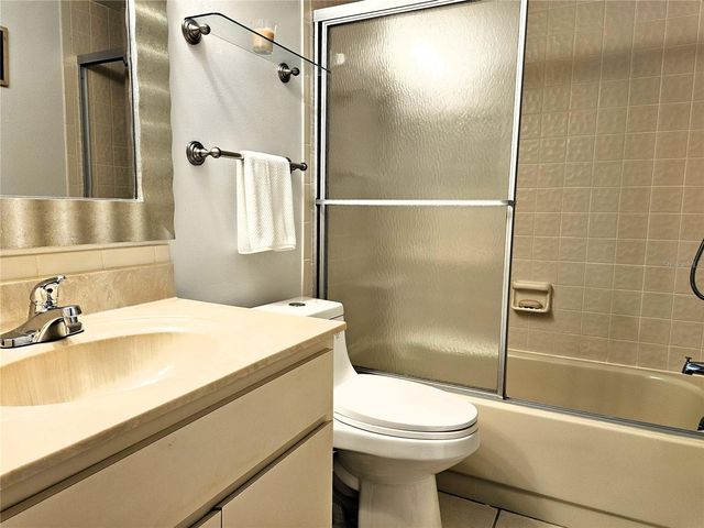 1800 MARINER DRIVE 9, Tarpon Springs, FL 34689