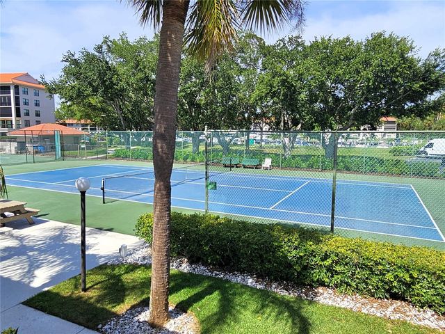 1800 MARINER DRIVE 9, Tarpon Springs, FL 34689