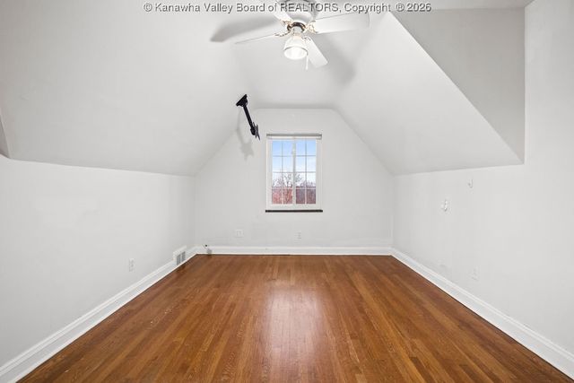 6 Observatory Road, Charleston, WV 25314