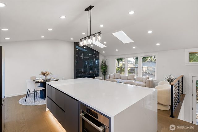 4215 228th Street SE, Bothell, WA 98021