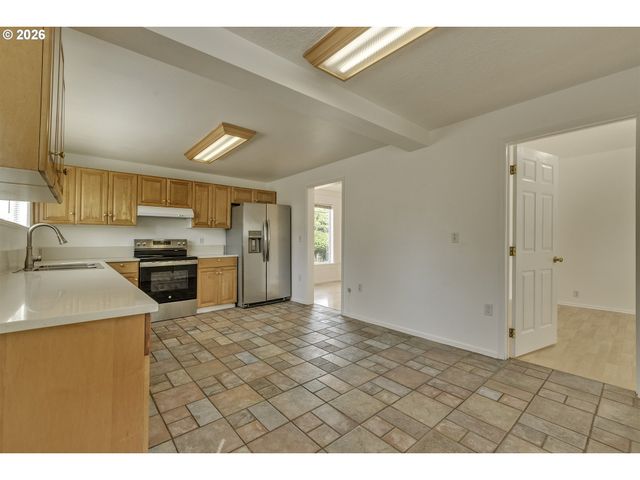 3908 Se CARLTON St, Portland, OR 97202
