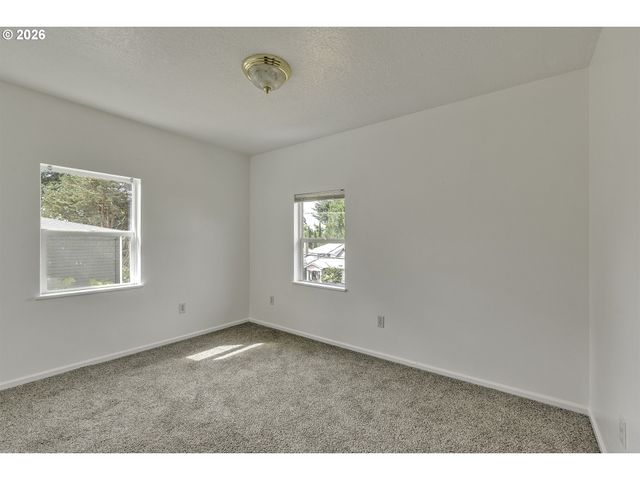 3908 Se CARLTON St, Portland, OR 97202
