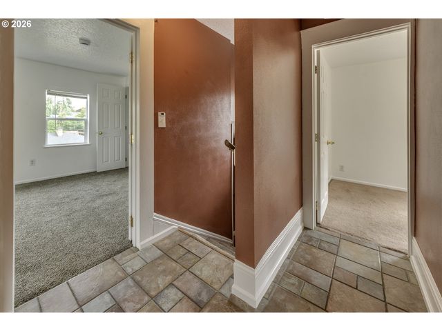 3908 Se CARLTON St, Portland, OR 97202