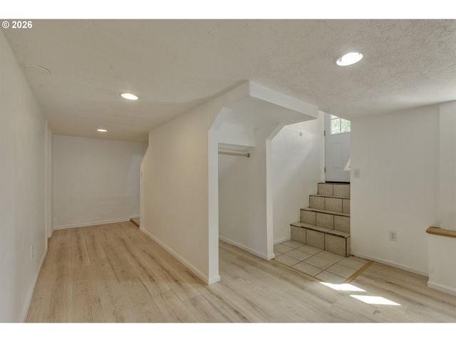 3908 Se CARLTON St, Portland, OR 97202