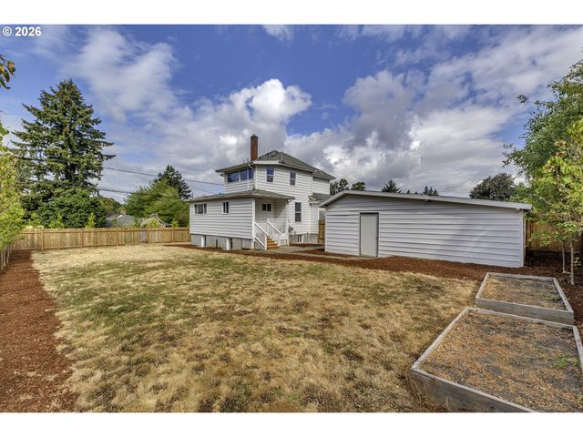 3908 Se CARLTON St, Portland, OR 97202