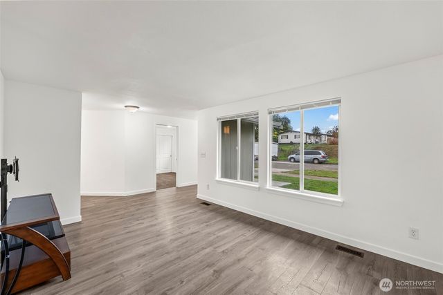 2135 S Sheridan Avenue, Tacoma, WA 98409