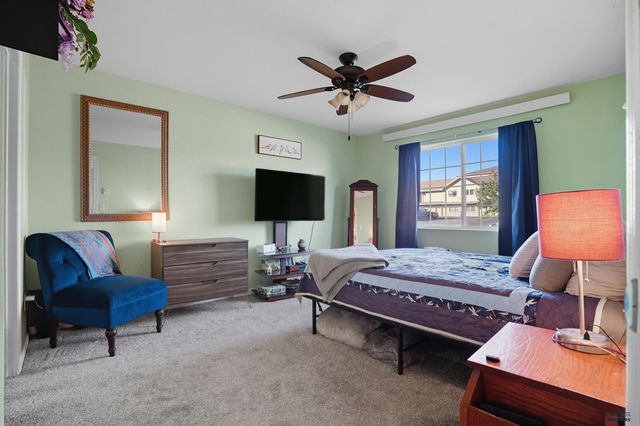 4616 CHALKSTONE DR, Rapic City, SD 57701