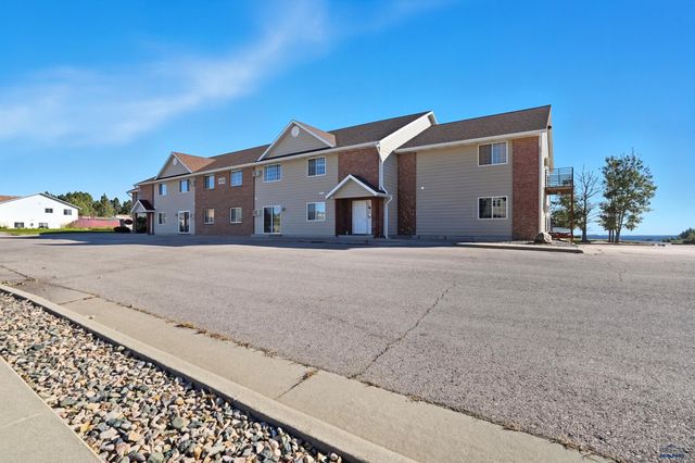 4616 CHALKSTONE DR, Rapic City, SD 57701