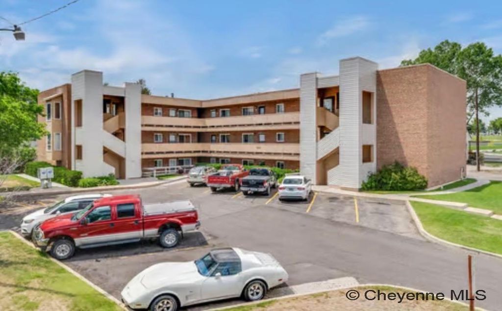 1014 E 25th St Unit 203, Cheyenne, WY 82001