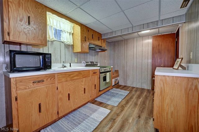 401 E 18th Street, Dover, OH 44622