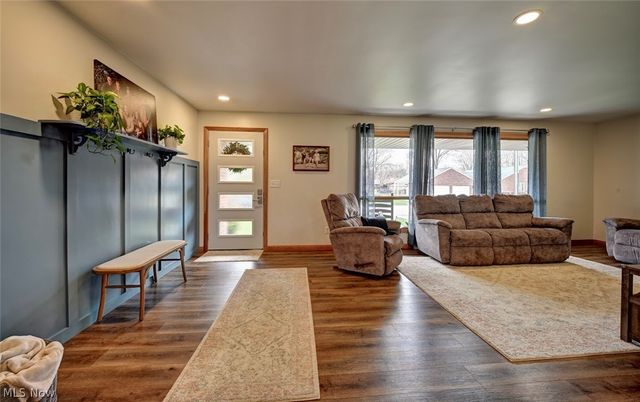 401 E 18th Street, Dover, OH 44622