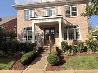 2992 Americus Dr, Thompsons Station, TN 37179