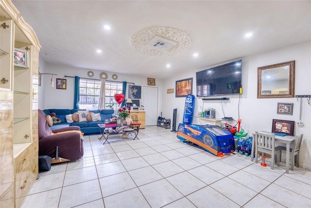 801 SW 1st Street 801, Dania Beach, FL 33004