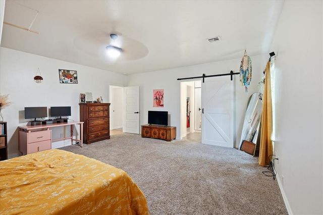 609 E Grant Avenue, Guthrie, OK 73044